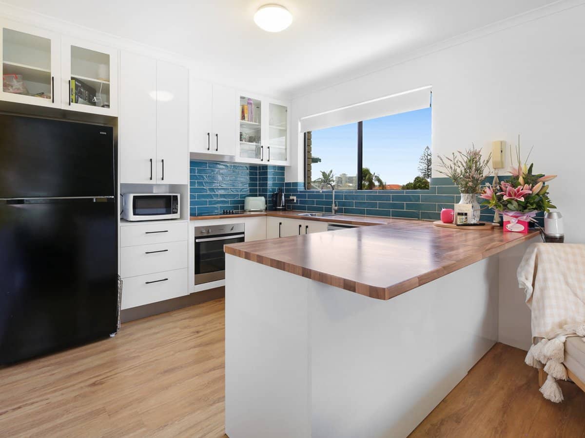 2269-2271 Gold Coast Highway, Mermaid Beach - Thumbnail 1