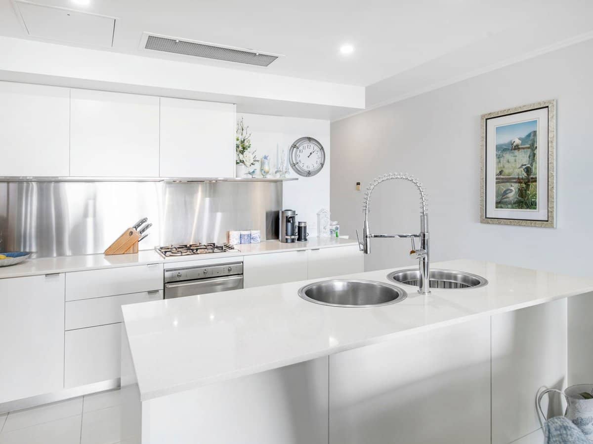 1 Rialto Quay Drive, Hope Island - Thumbnail 3