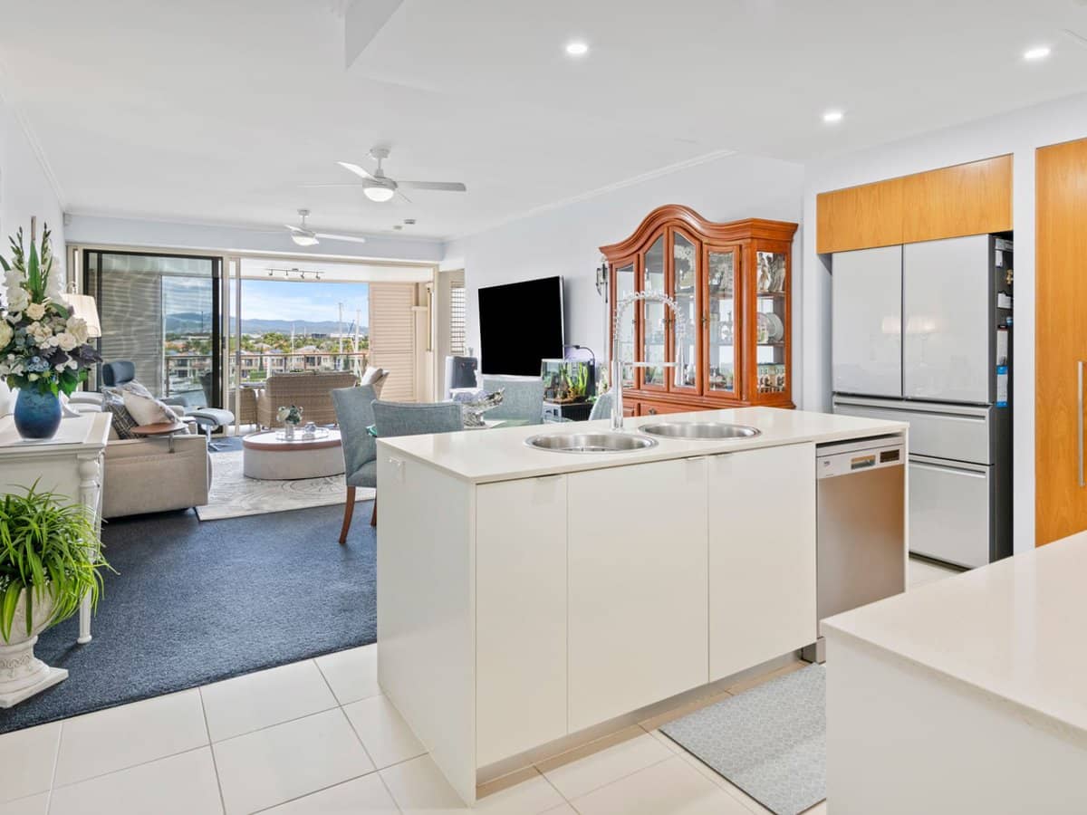 1 Rialto Quay Drive, Hope Island - Thumbnail 11