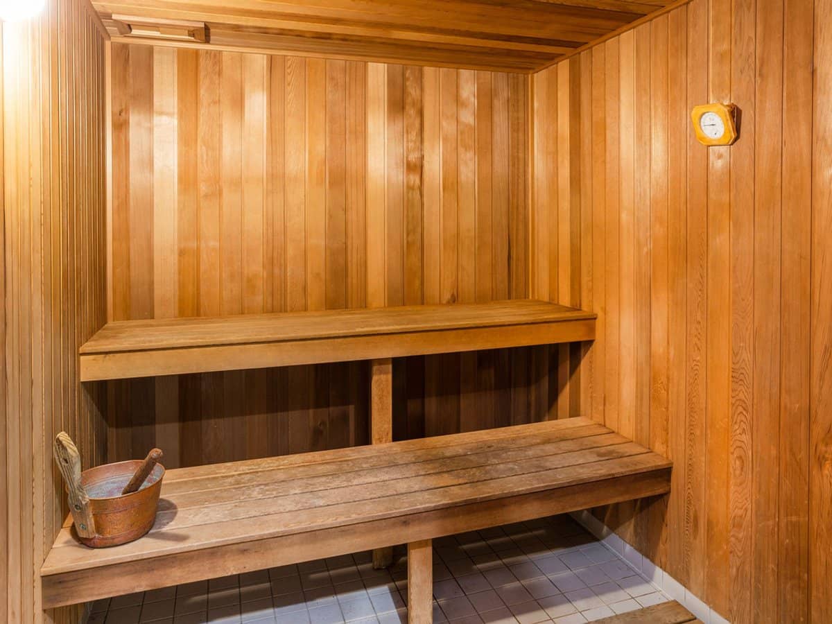 1 Rialto Quay Drive, Hope Island - Thumbnail 23