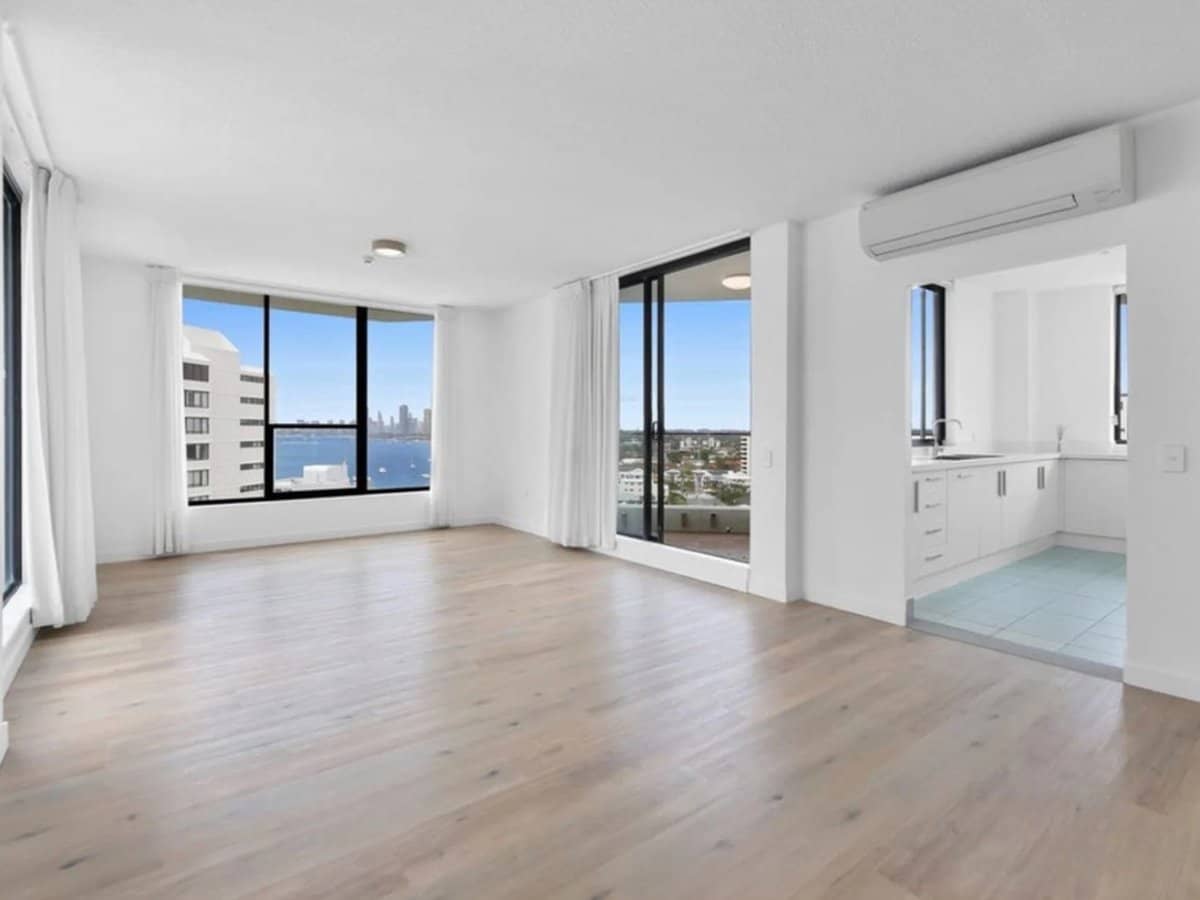 41 Labrador Street, LABRADOR - Thumbnail 2