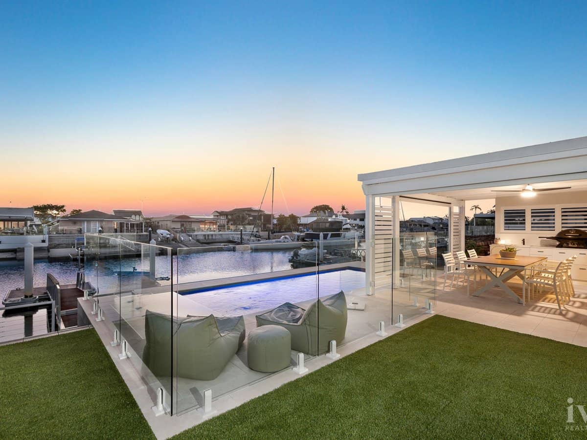 26 O'Grady Drive, Paradise Point - Thumbnail 2