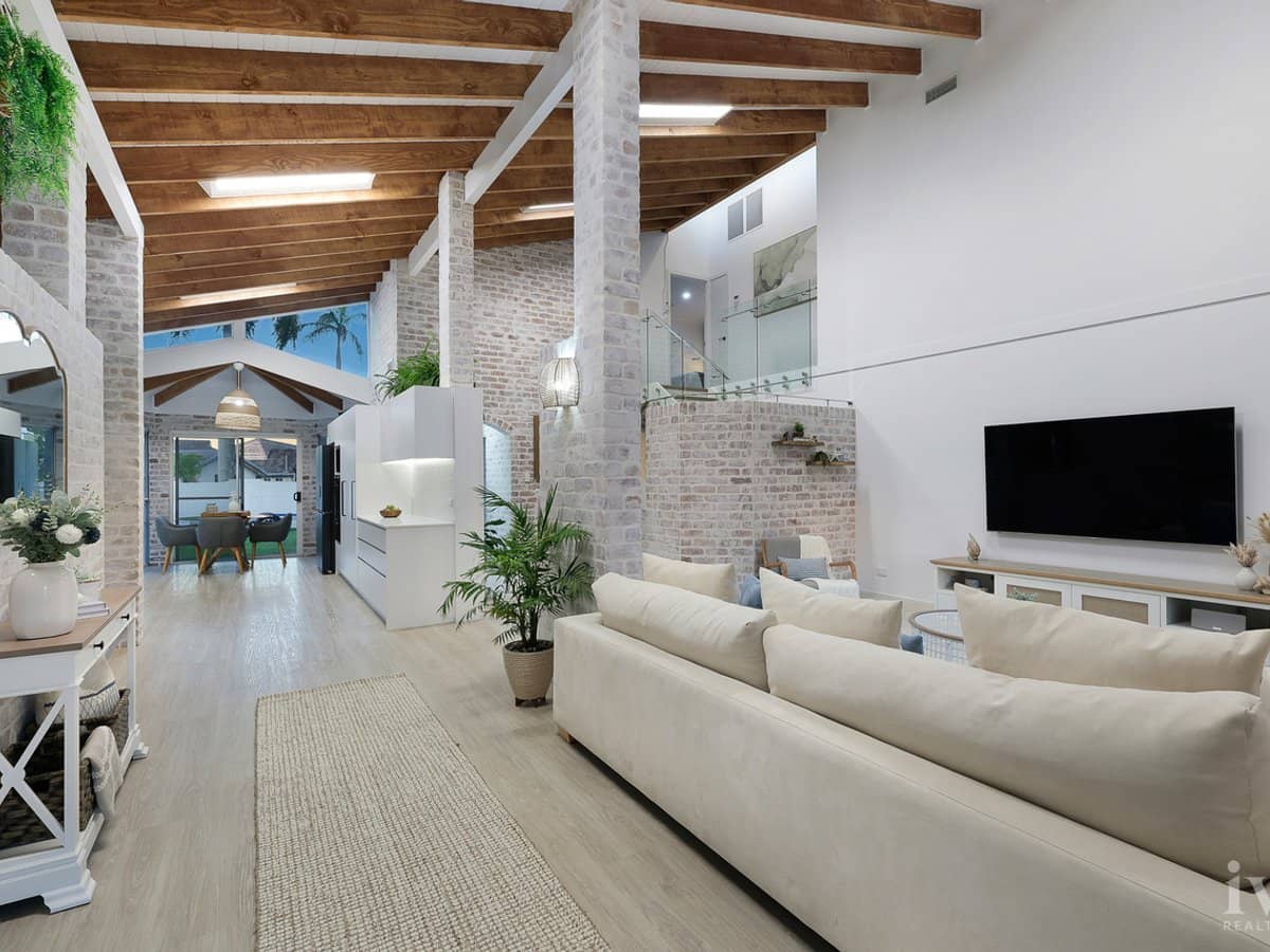 26 O'Grady Drive, Paradise Point - Thumbnail 3