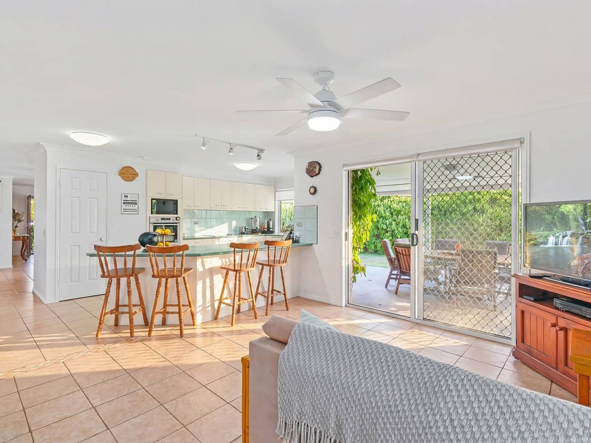 8 Blackbean Court, ELANORA - Thumbnail 15