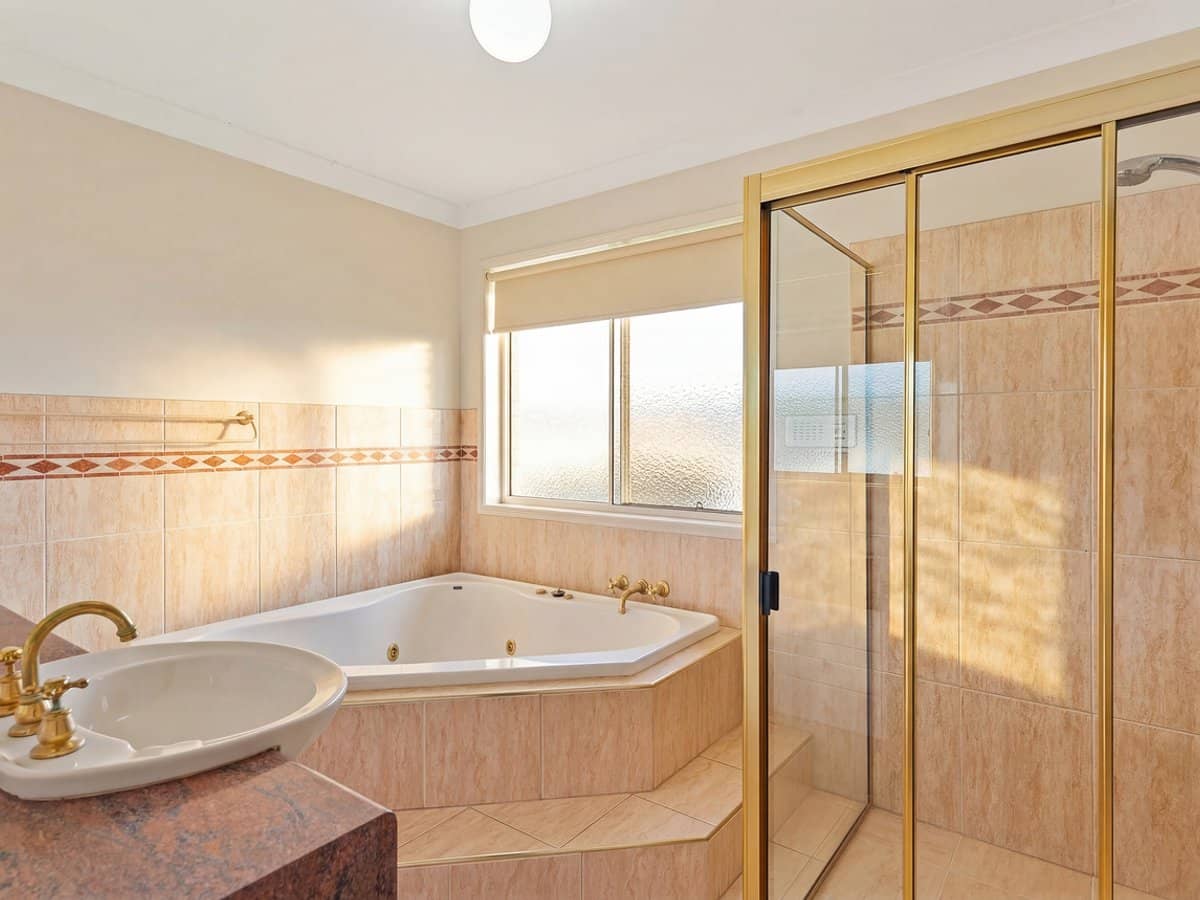 8 Blackbean Court, ELANORA - Thumbnail 20