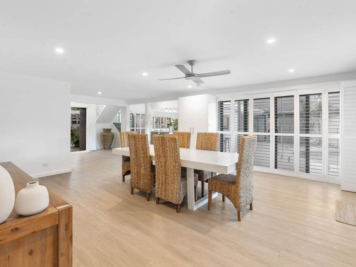 5 Village Low Road, Benowa Waters - Thumbnail 13