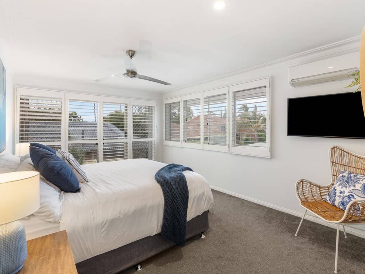 5 Village Low Road, Benowa Waters - Thumbnail 20