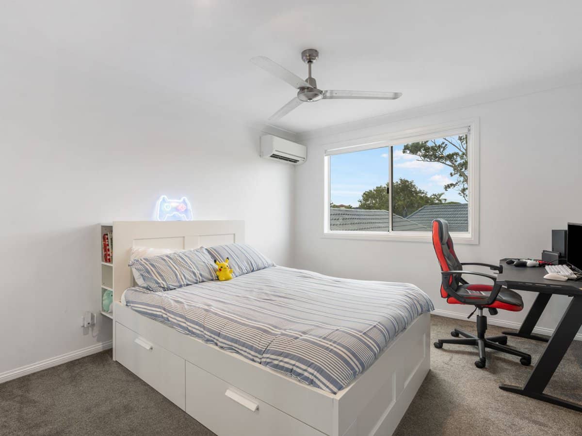 5 Village Low Road, Benowa Waters - Thumbnail 22