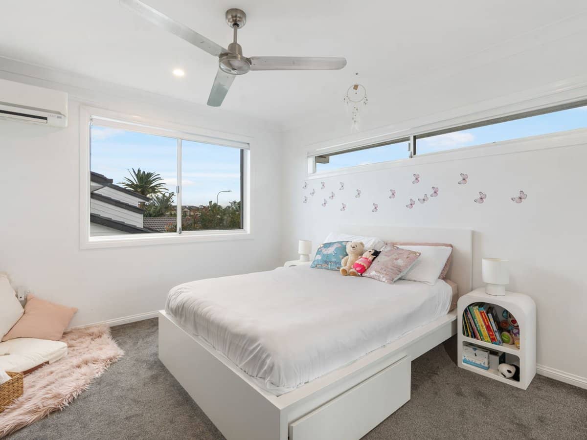 5 Village Low Road, Benowa Waters - Thumbnail 23