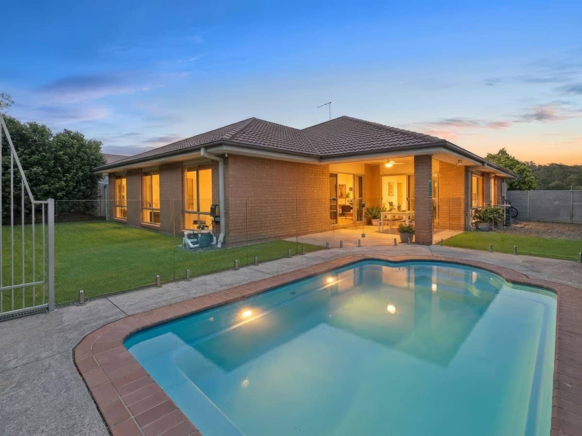 8 Treecreeper Crescent, Upper Coomera - Thumbnail 2