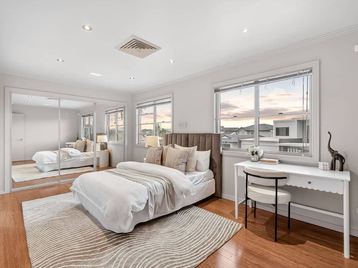 12 San Simeon Drive, Clear Island Waters - Thumbnail 14