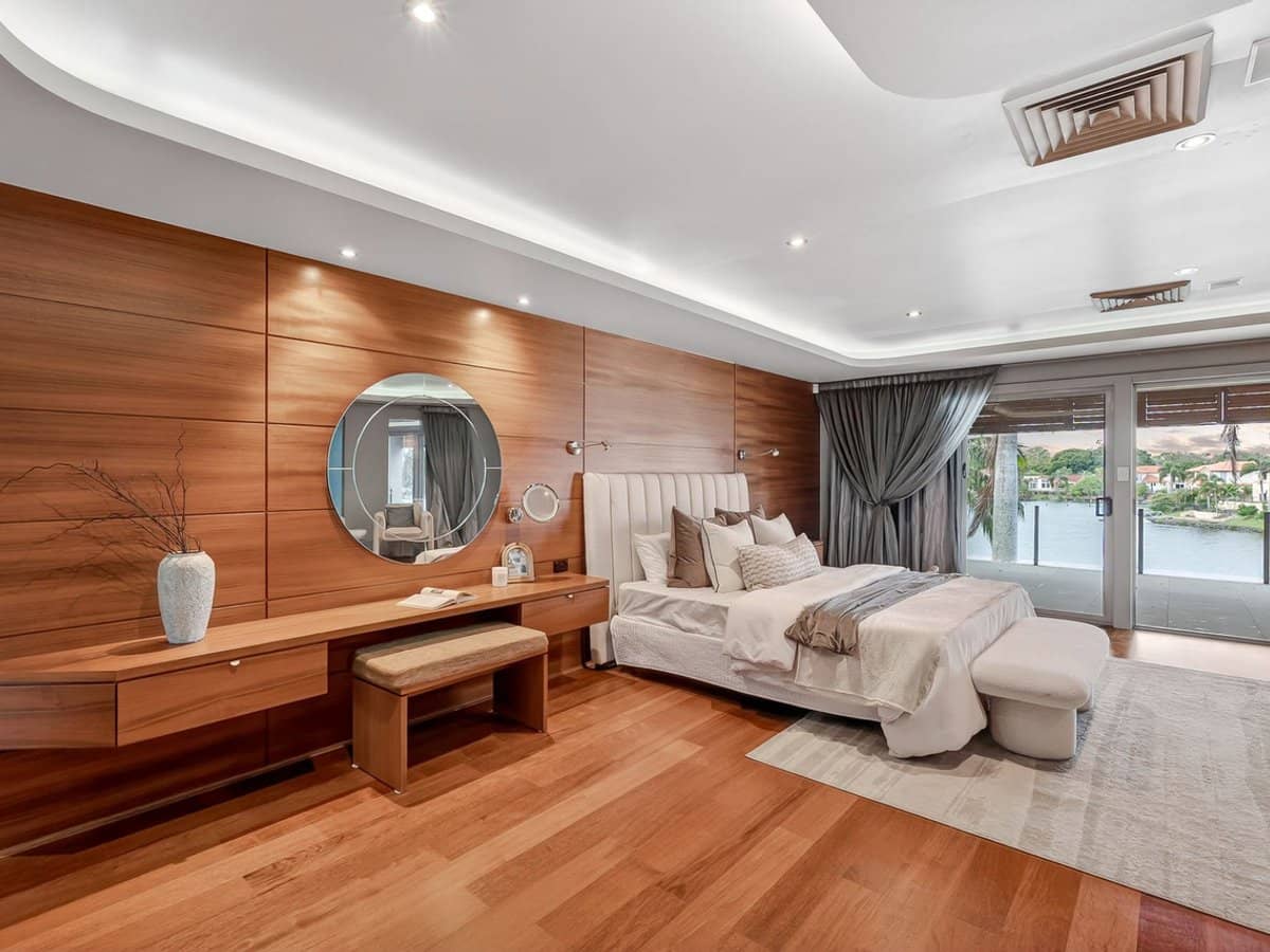 12 San Simeon Drive, Clear Island Waters - Thumbnail 17