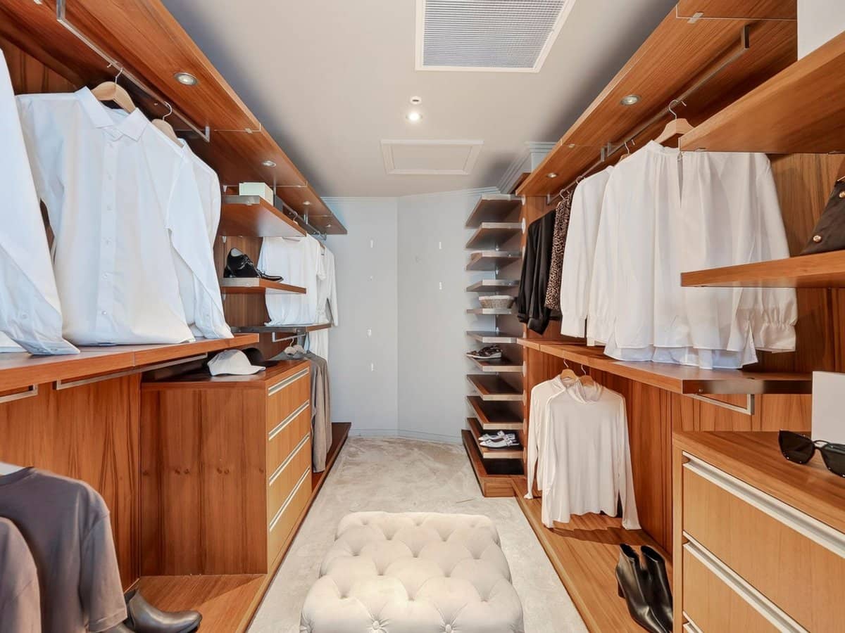 12 San Simeon Drive, Clear Island Waters - Thumbnail 19