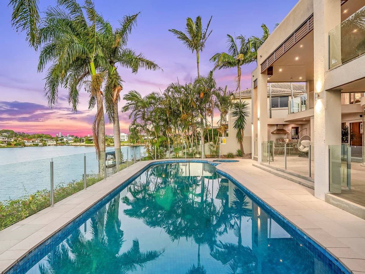 12 San Simeon Drive, Clear Island Waters - Thumbnail 24