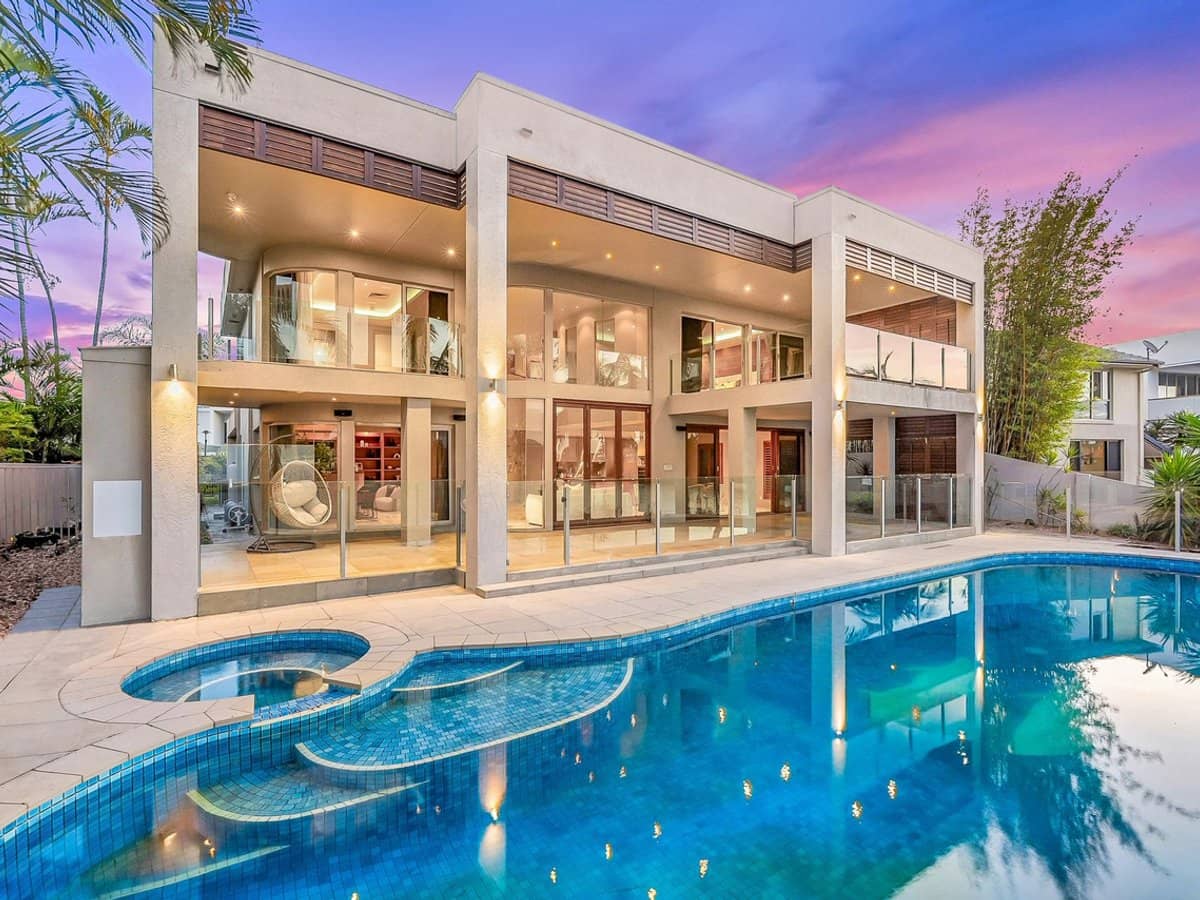 12 San Simeon Drive, Clear Island Waters - Thumbnail 25