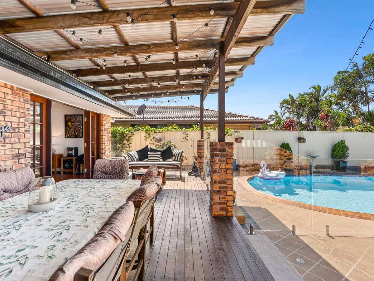 10 Razorbill Street, BURLEIGH WATERS - Thumbnail 4