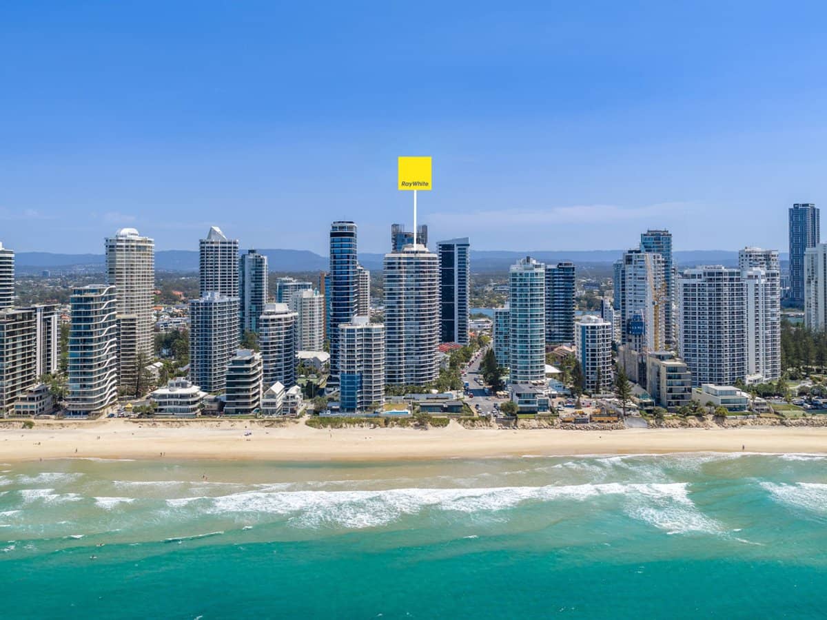 3554 Main Beach Parade, Main Beach - Thumbnail 21