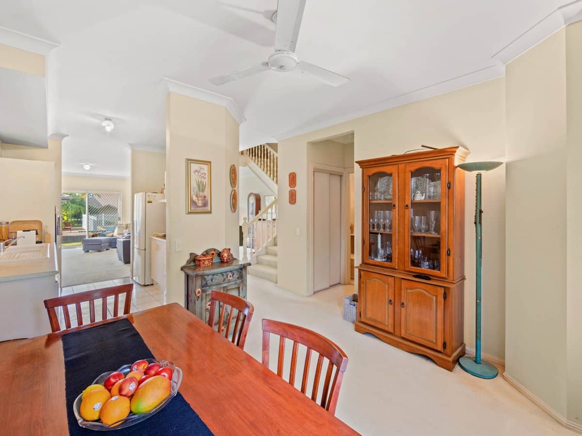 8-14 Saint Ives Drive, ROBINA - Thumbnail 3