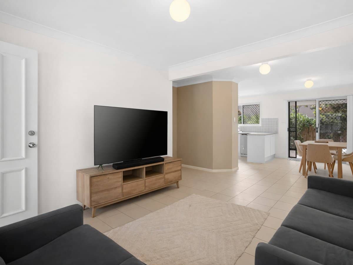 131 Mcauley Parade, Pacific Pines - Thumbnail 4