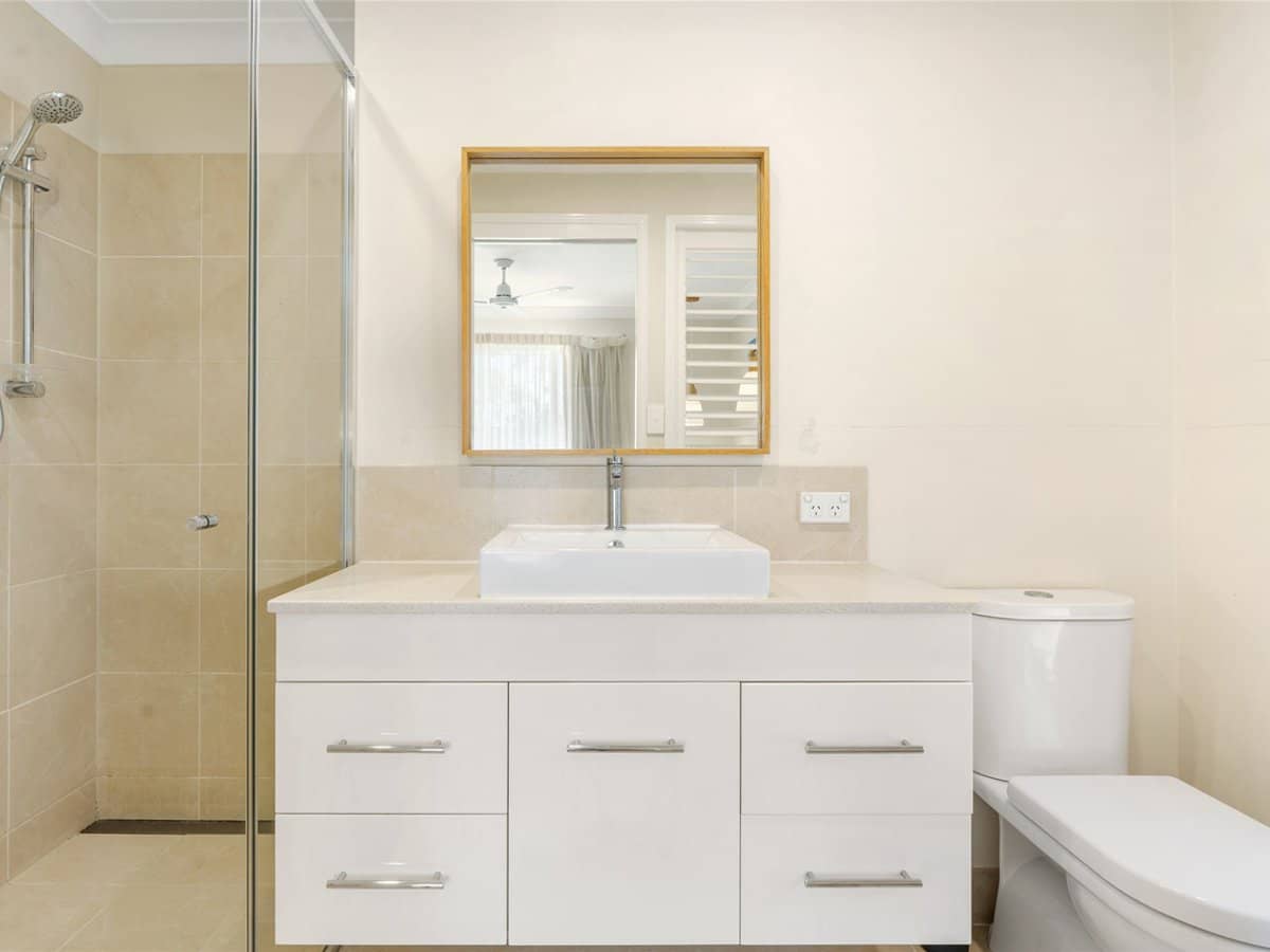 13 Tooraneedin Road, COOMERA WATERS - Thumbnail 22