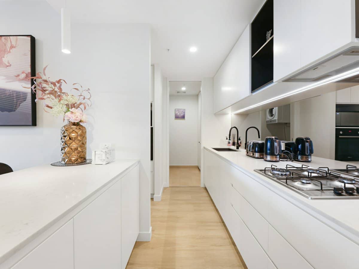 1 Waterfront Place, ROBINA - Thumbnail 2