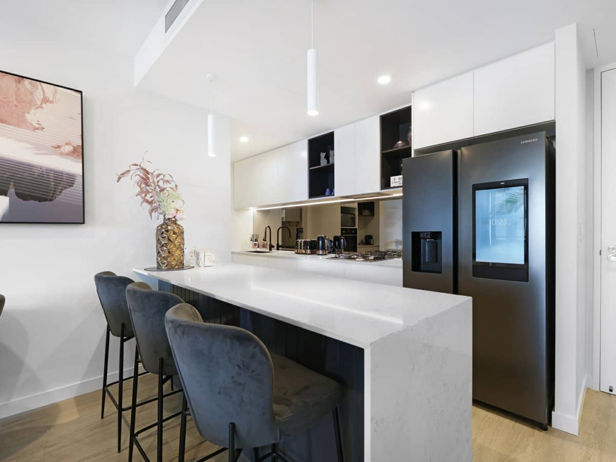 1 Waterfront Place, ROBINA - Thumbnail 7