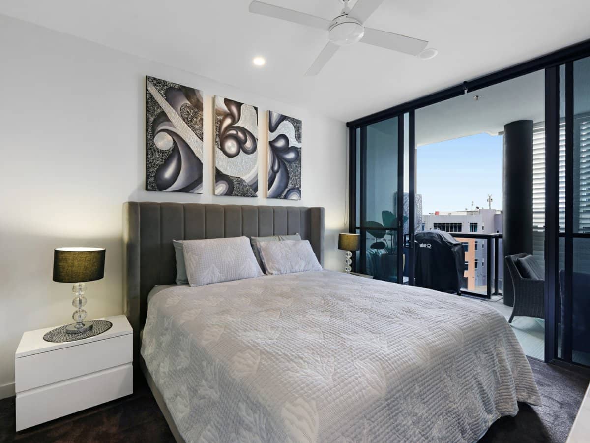 1 Waterfront Place, ROBINA - Thumbnail 13