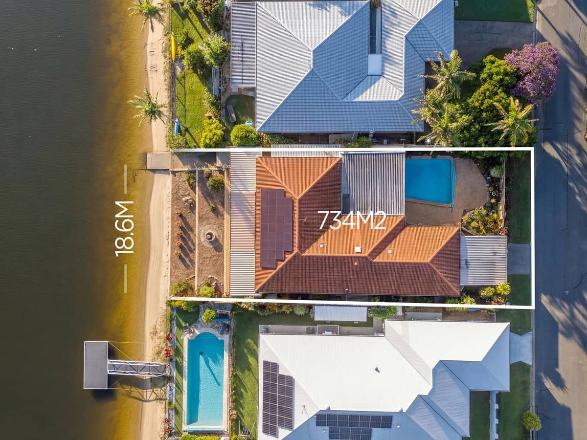 21 Coobowie Street, BROADBEACH WATERS - Thumbnail 6