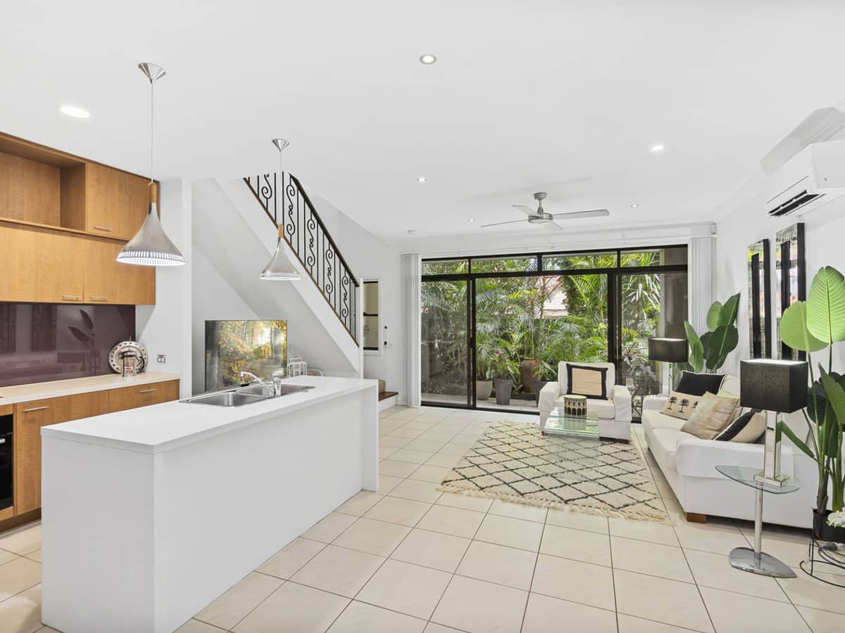 7 Elliott Street, Surfers Paradise - Thumbnail 5
