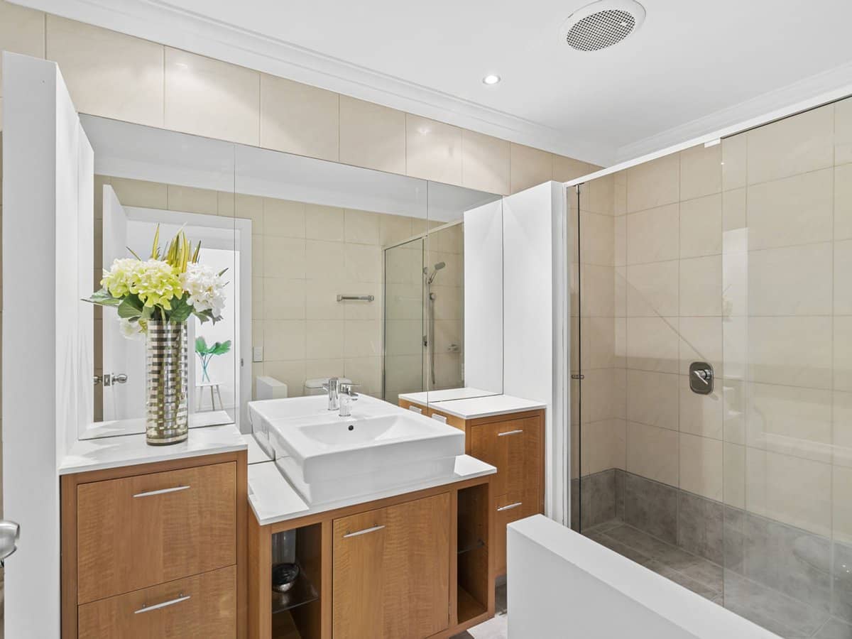 7 Elliott Street, Surfers Paradise - Thumbnail 13