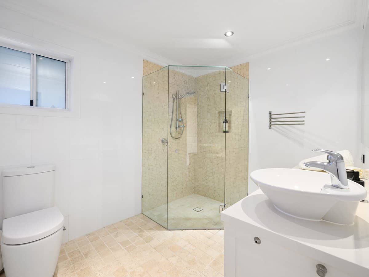 25 Drysdale Place, PARADISE POINT - Thumbnail 21