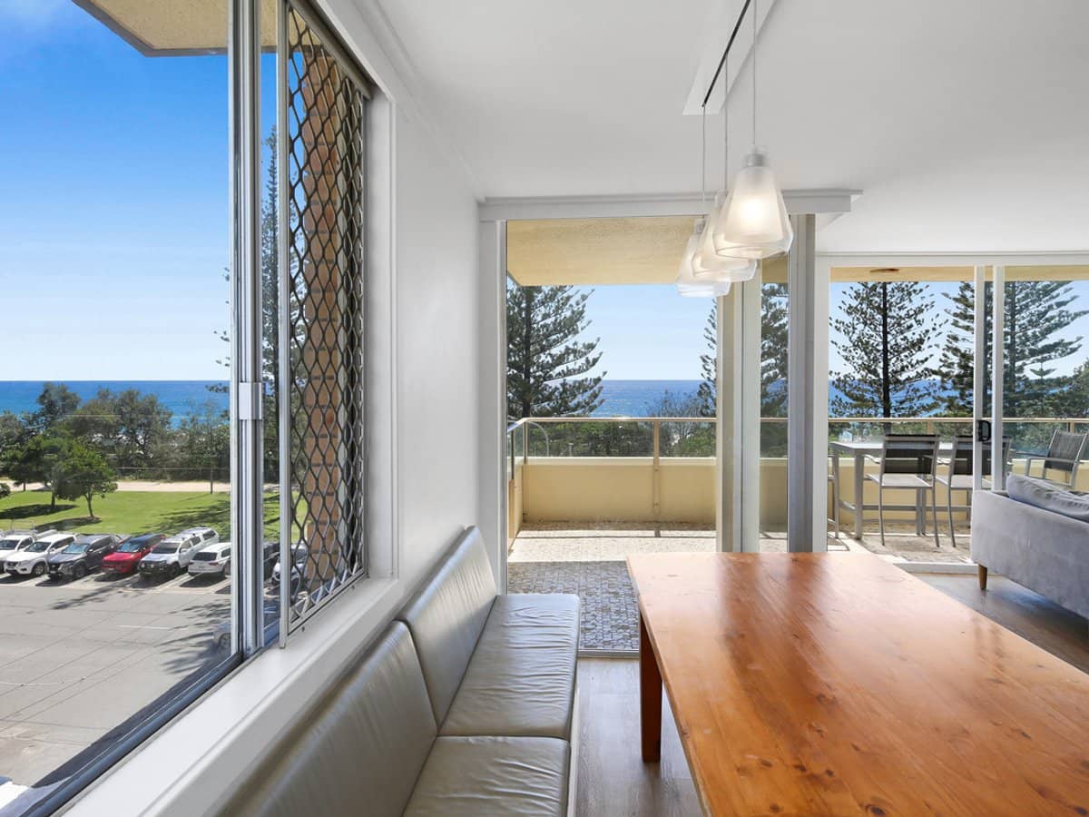 82 The Esplanade, Burleigh Heads - Thumbnail 5