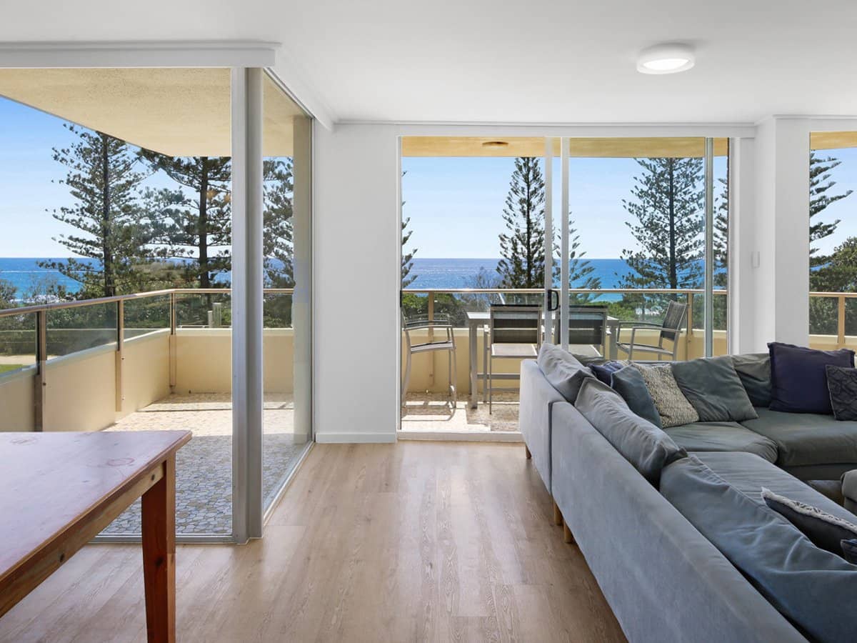 82 The Esplanade, Burleigh Heads - Thumbnail 8
