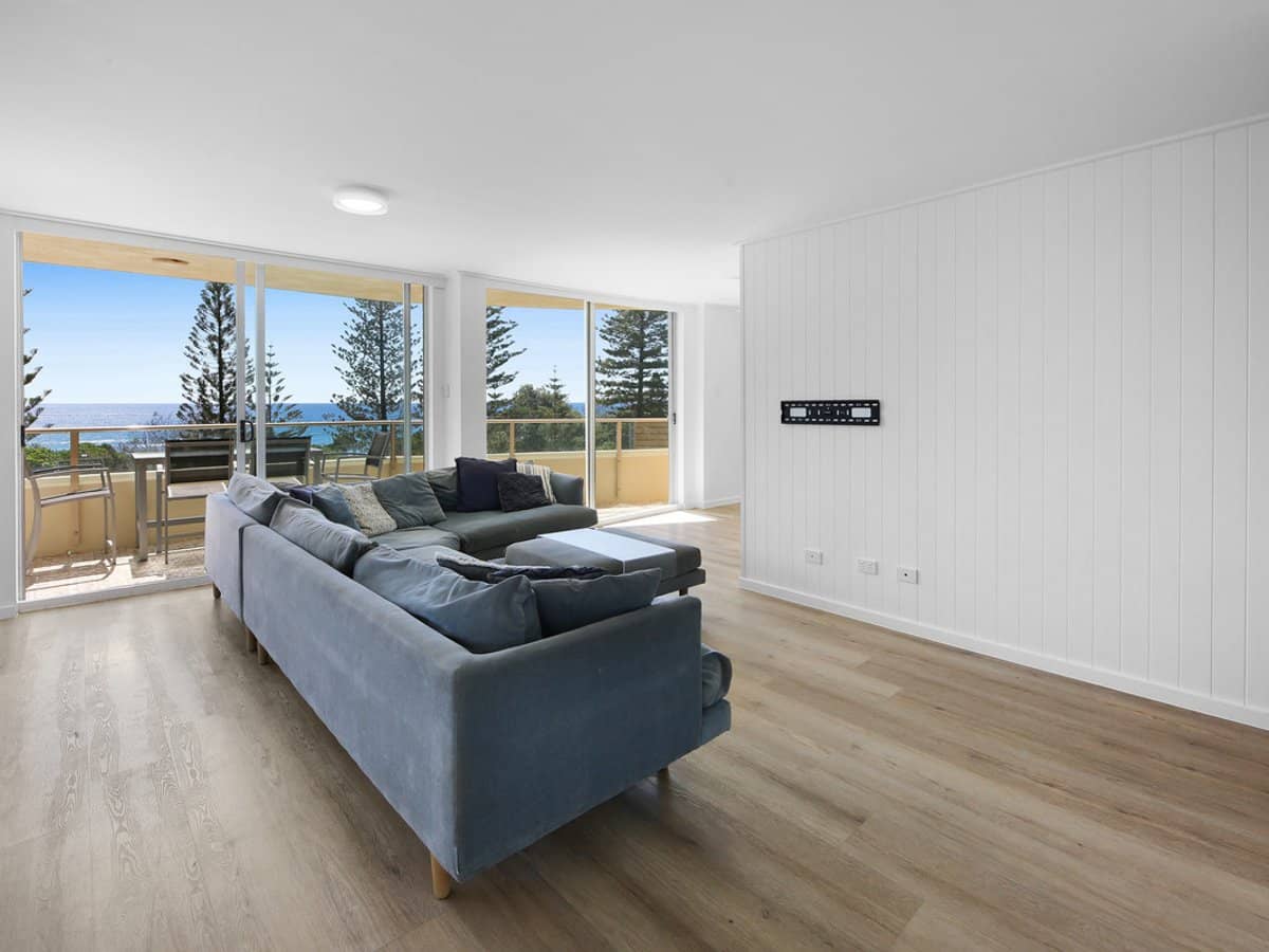 82 The Esplanade, Burleigh Heads - Thumbnail 10