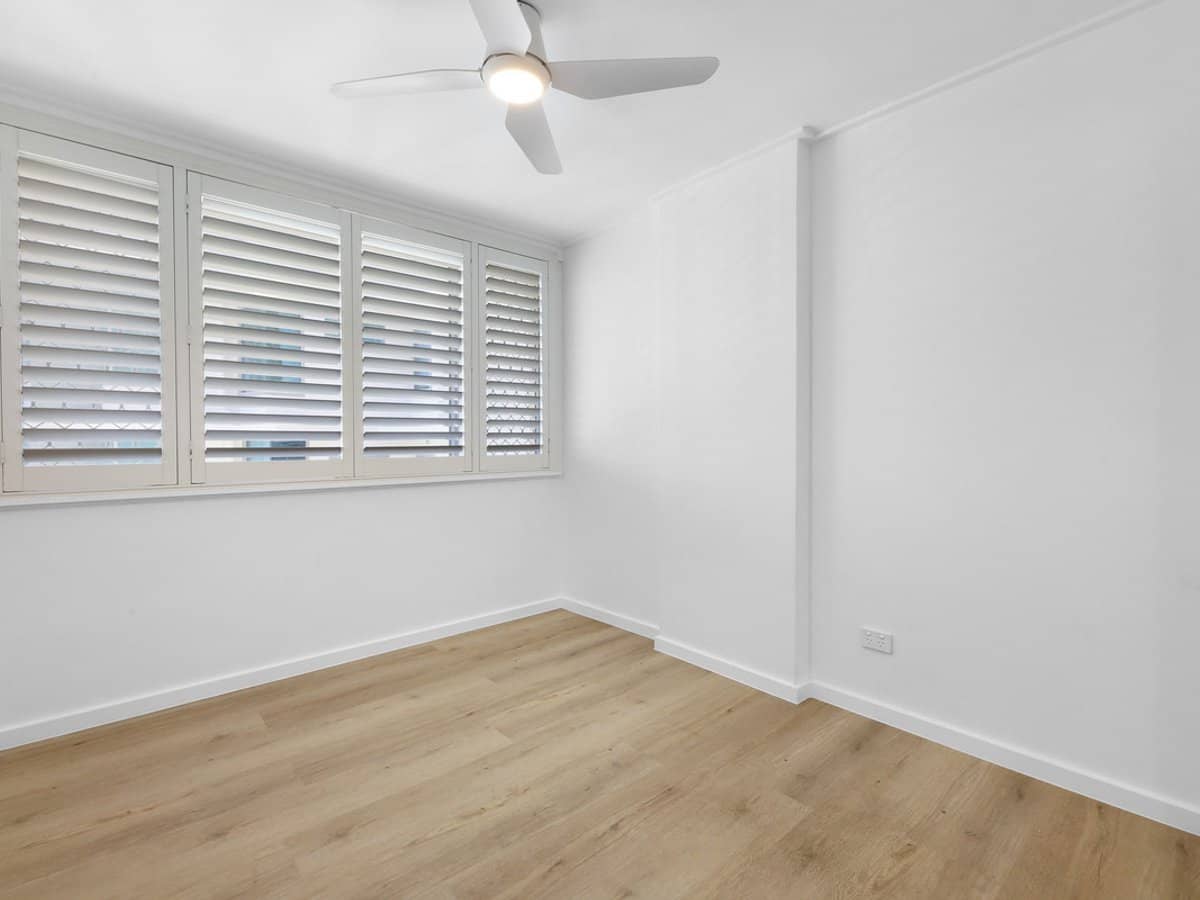 82 The Esplanade, Burleigh Heads - Thumbnail 20