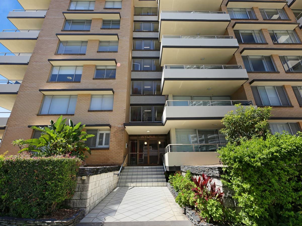 82 The Esplanade, Burleigh Heads - Thumbnail 21