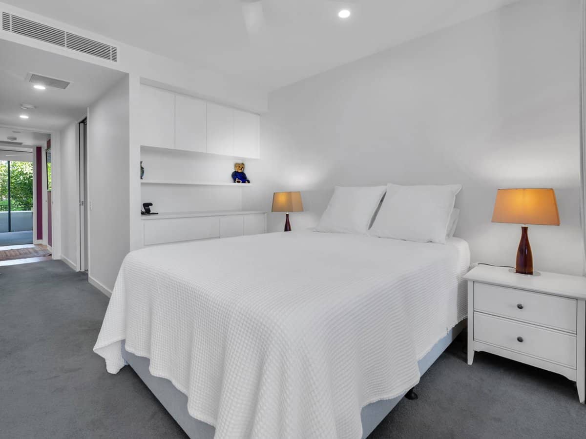 323 Bayview Street, HOLLYWELL - Thumbnail 12