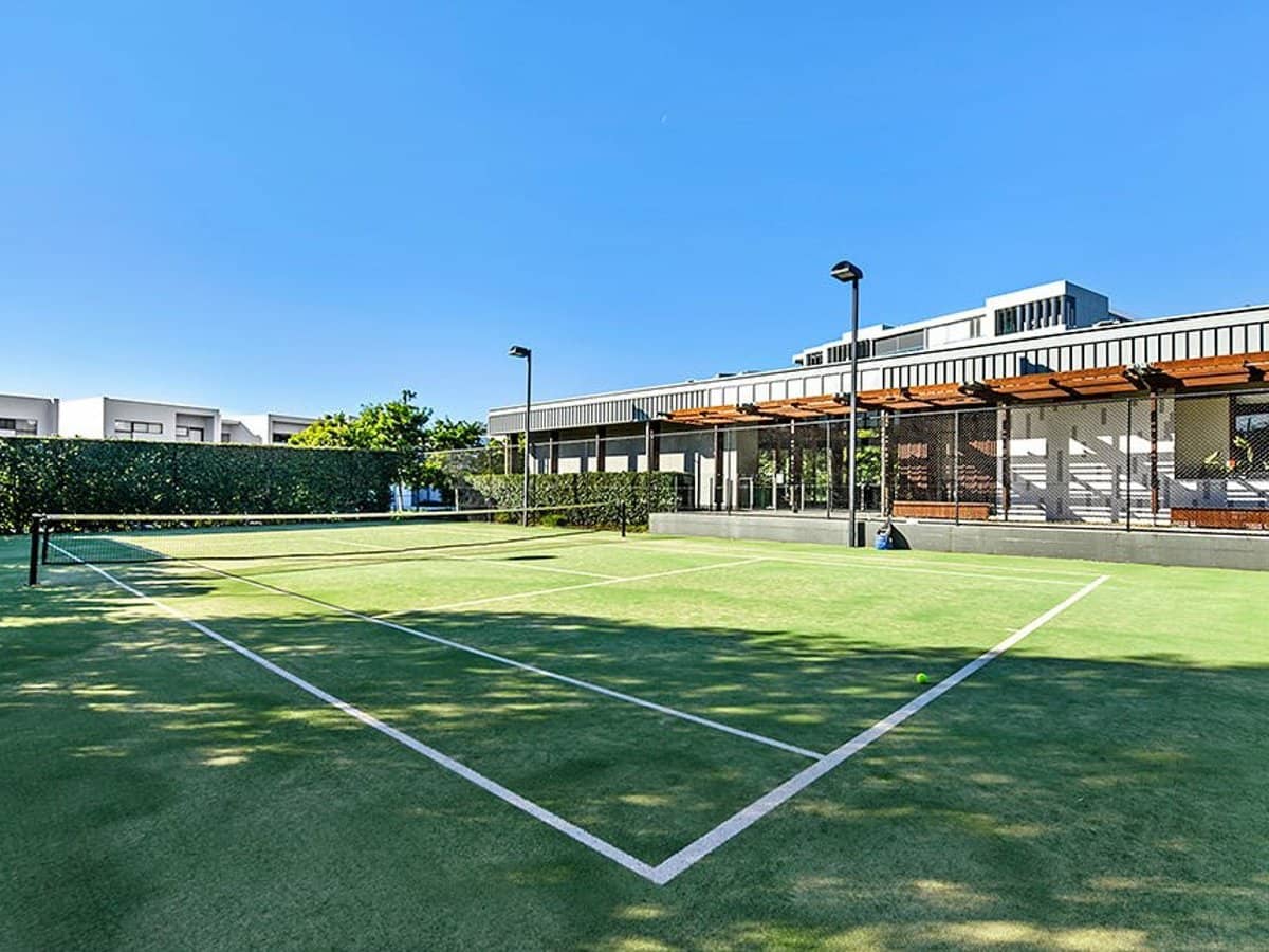 323 Bayview Street, HOLLYWELL - Thumbnail 23