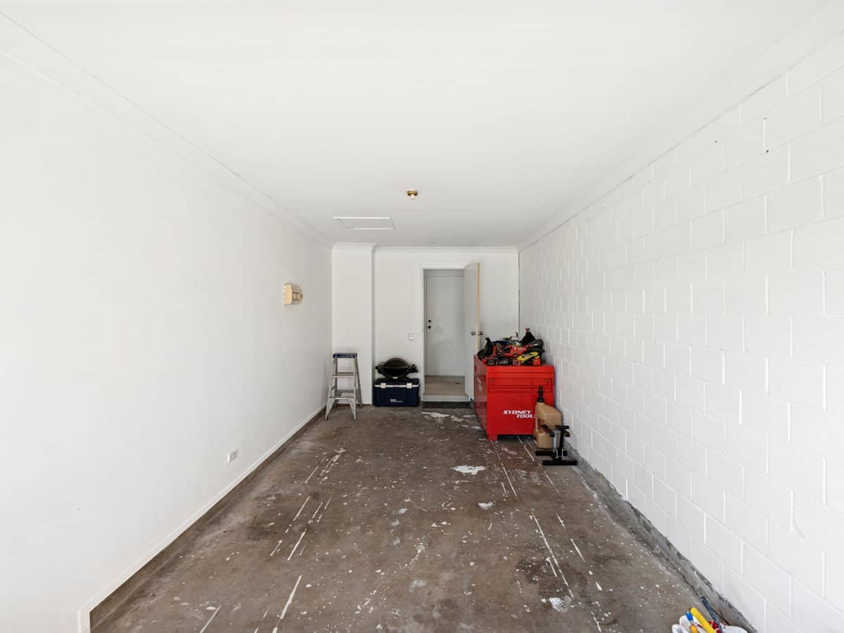 13 Galloway Drive, ASHMORE - Thumbnail 12