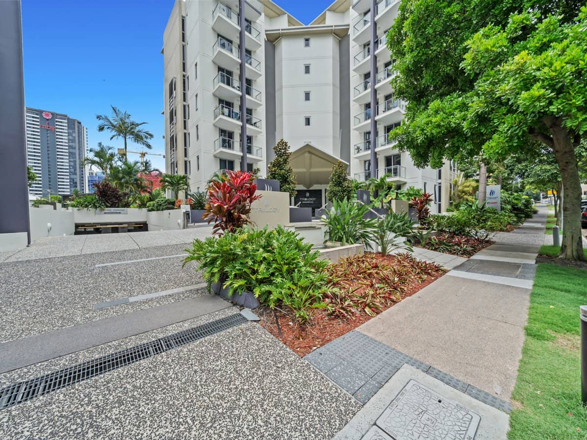 21 Cypress Avenue, Surfers Paradise - Thumbnail 26