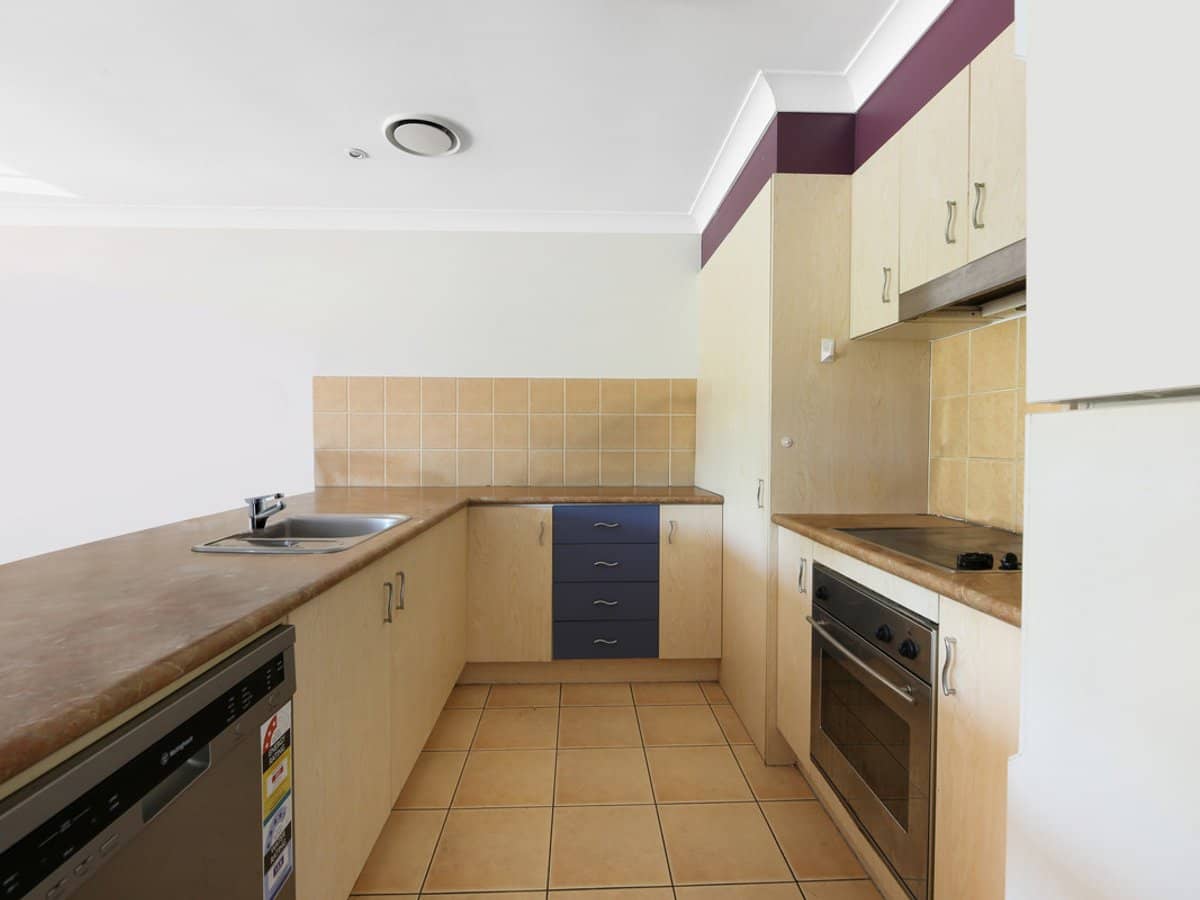 23 Peppertree Circuit, Robina - Thumbnail 7