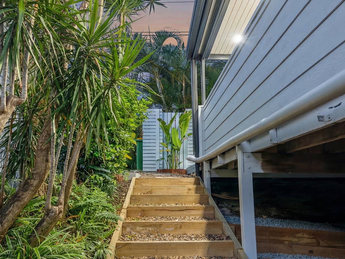 12 Alkira Street, TUGUN - Thumbnail 8