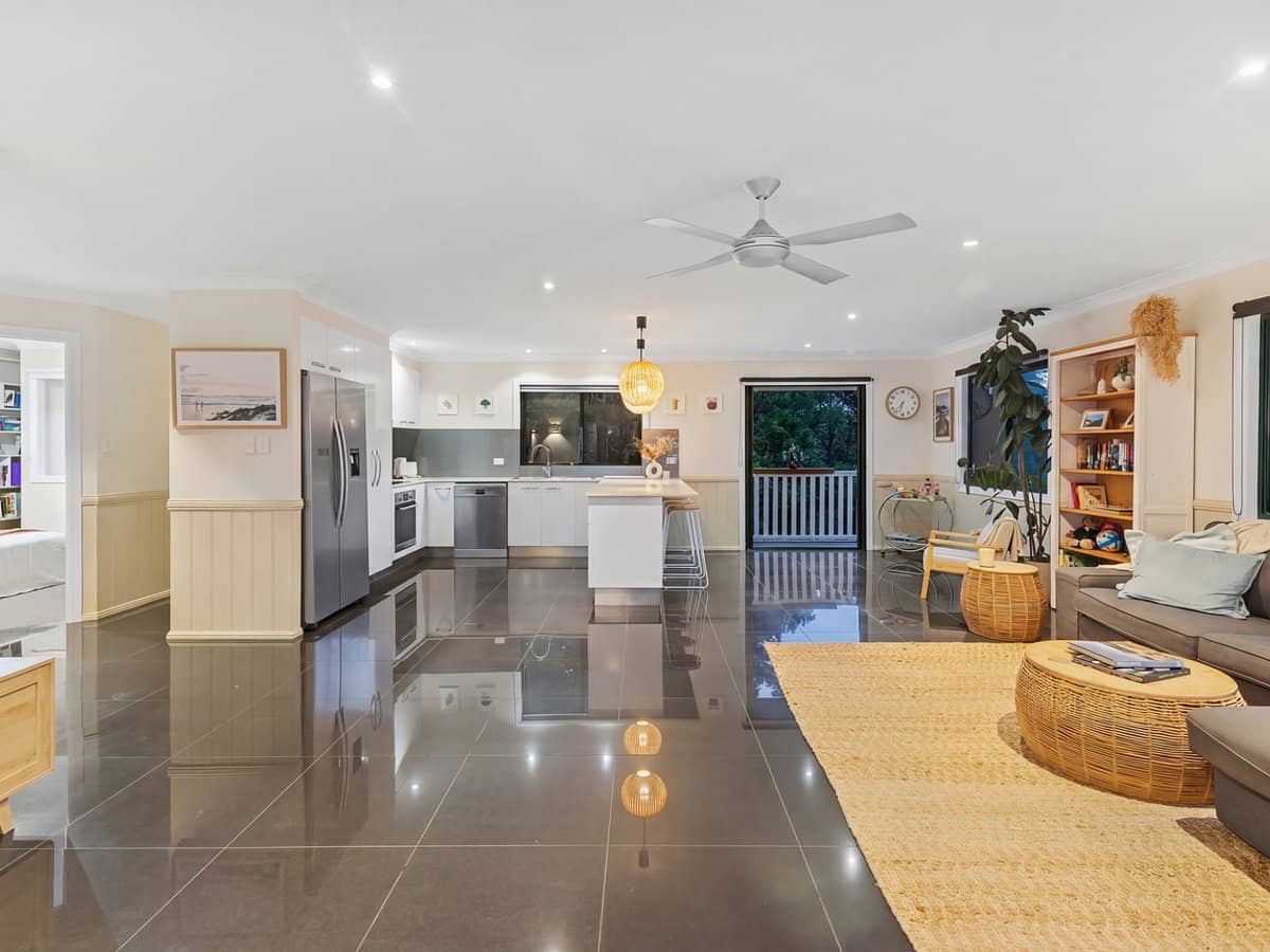 12 Alkira Street, TUGUN - Thumbnail 25