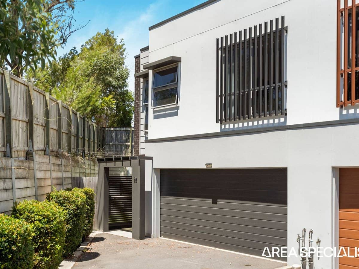 31 Jotown Drive, Coomera - Thumbnail 1