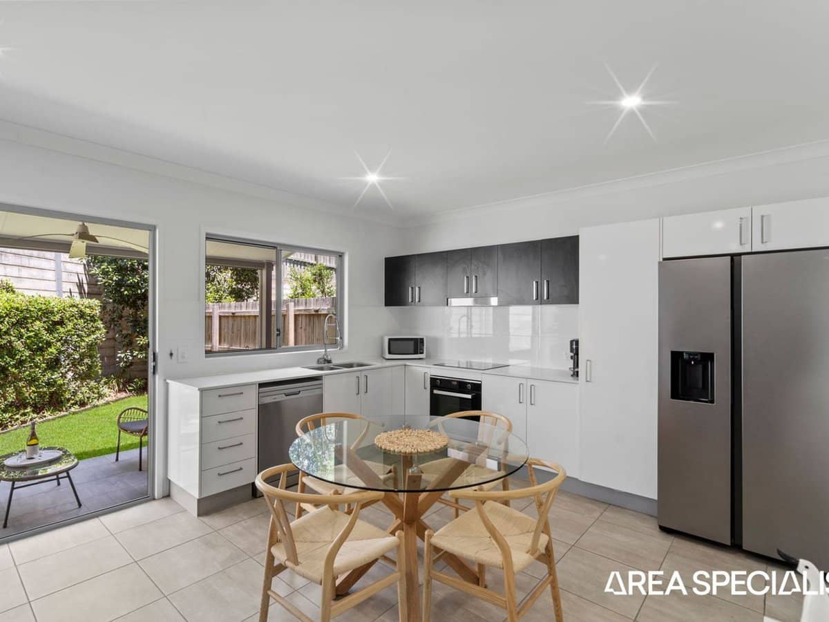 31 Jotown Drive, Coomera - Thumbnail 11