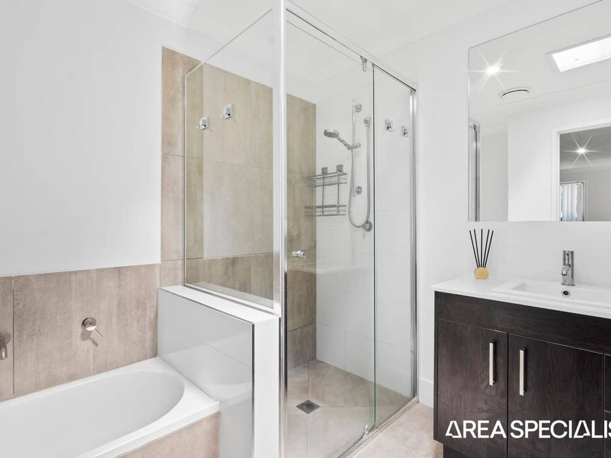 31 Jotown Drive, Coomera - Thumbnail 18