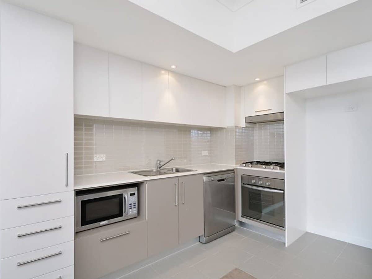 56 Scarborough Street, Southport - Thumbnail 2