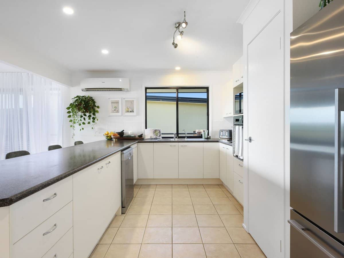 25 Kerala Court, Mudgeeraba - Thumbnail 4