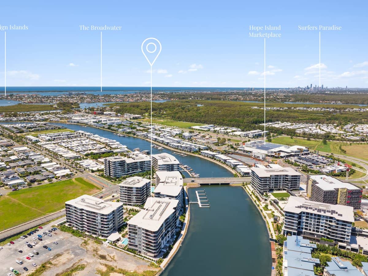 10 Sickle Avenue, HOPE ISLAND - Thumbnail 8