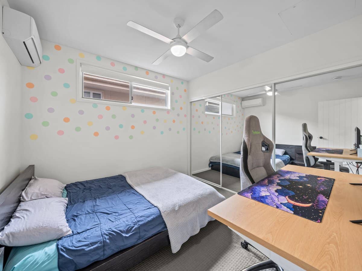 36 Parkland Circuit, PIMPAMA - Thumbnail 9